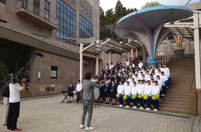 吹奏楽部・チアリーダー部が石川テレビ「リフレッシュ」の取材を受けました！