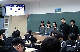 1年生・2年生　第17回総合学習発表会を行いました。