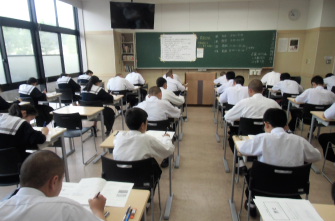 1学期期末試験が始まりました。

