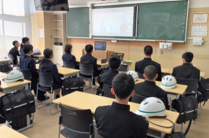 校内実力試験・交通安全教室・自転車通学説明会を行いました。