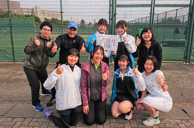 テニス部　金沢市中学校テニス交流大会で女子団体3位入賞！