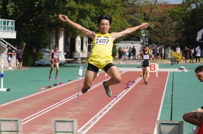 陸上競技部、金沢市中学新人で複数入賞！