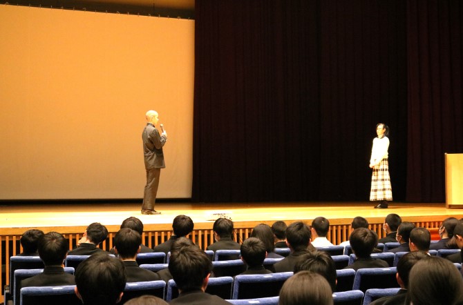 第2回校内実力試験・講演会を行いました。