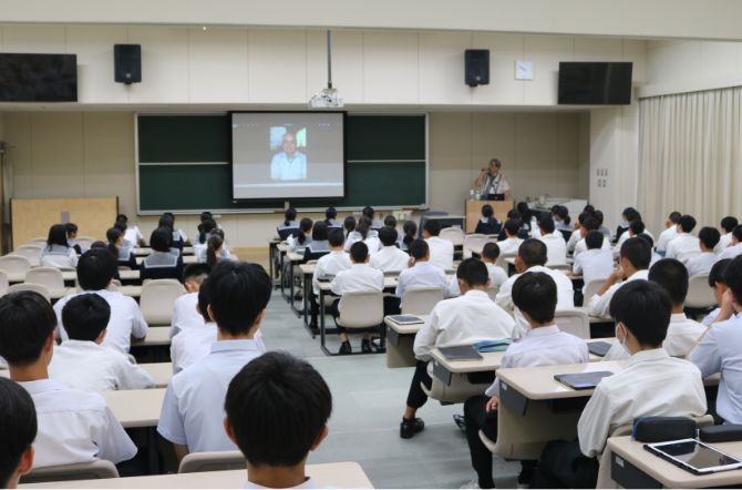 3年生 被曝体験講話を行いました。