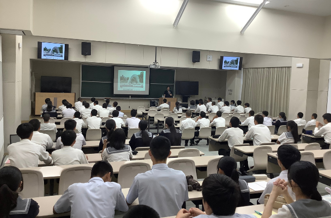 中学3年生　被爆体験講話を行いました。