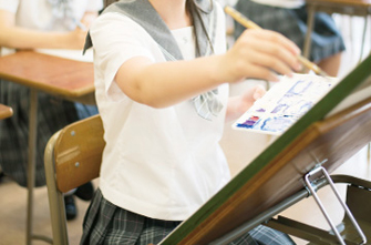 中学2年生　竹中 茜音さん　小・中学生「税についての作品」 ポスターの部 金沢市長賞受賞！