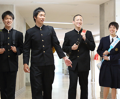 保護者・在校生の方へ