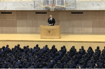 3学期始業式を行いました。
