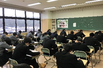 高校1・2年生　校内実力試験が始まりました。