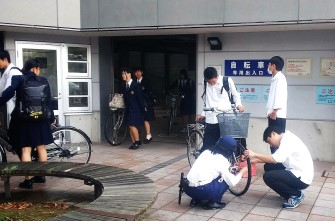 星稜ヤングイーグル隊　「秋の全国交通安全運動・自転車街頭指導キャンペーン」に参加！