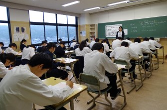 2学期中間試験が始まりました。