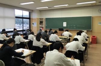 高校3年生　進学模試を実施しました。