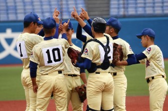 野球部　明治神宮大会で準優勝！