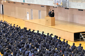 3学期始業式を行いました。