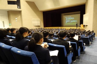 高校1年生を対象に新入生研修会を行いました。