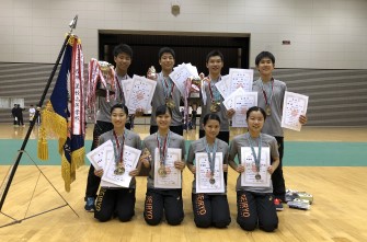 全国高等学校トランポリン選手権で男子団体優勝！！女子団体準優勝！