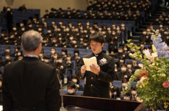 高校3年生　卒業証書授与式を挙行しました。（※時間短縮・卒業生と教職員のみ）