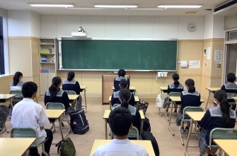 土曜日特別授業と1学期終業式を行いました。