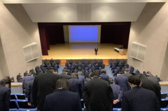 高校1年生　新入生研修会を行いました。