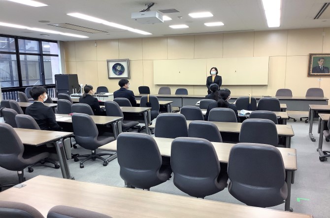 教育実習説明会を行いました。
