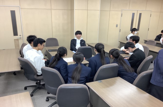 中高一貫理数コース 「３期生の話を聞く会」を実施しました！