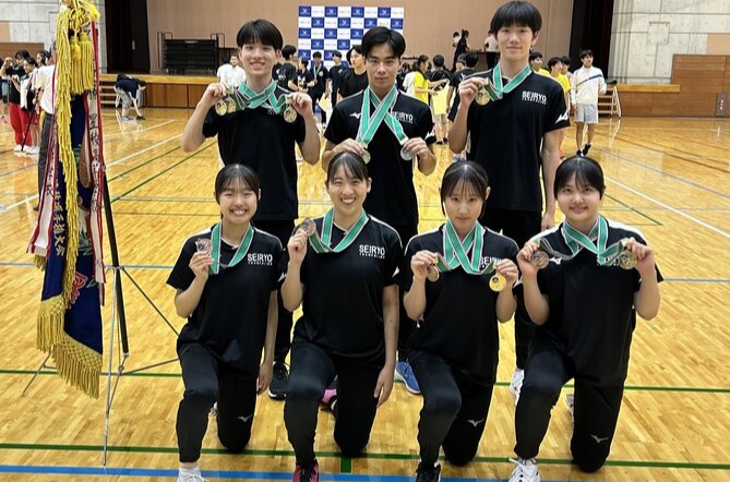 トランポリン部　全国高校選手権で男女4冠！