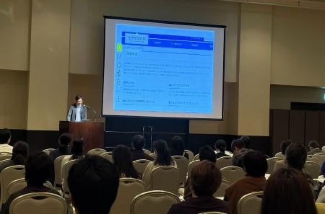 高校2年生　保護者対象説明会を行いました。