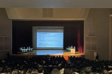 高校2年生ABコース　優秀探究発表会を行いました！